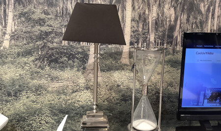 Silver Lampshade with Black Hat - 20232 - Cadde Yıldız