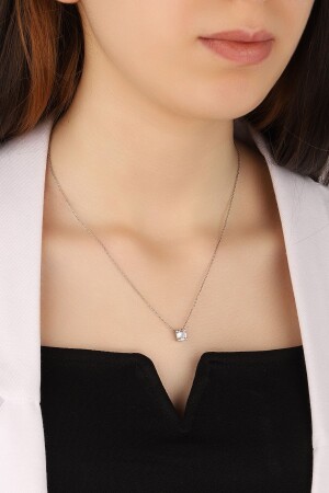 Single Stone Silver Necklace 925 Sterling Silver KLLB000002 - Lia Berto