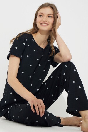 Siyah Beyaz Kalp Desenli Kısa Kollu Pamuklu Pijama Takımı - Siyah İnci