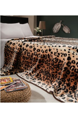 Solana Luxury Mink King Size Blanket 444 Brown 200x240 &hem Blanket & Bedspread - Mink
