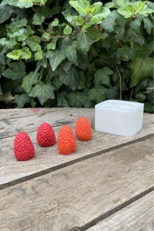 Strawberry Quadruple Candle Mold (Silicone) 1 Piece - Rufusconcept