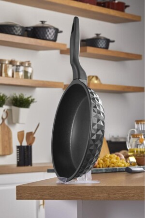 T3903 Bella Gusseisenpfanne 26 cm Schwarz TAC-3903 - Taç