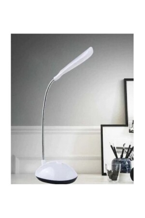 Table Lamp White Color 4 Batteries - Favorim