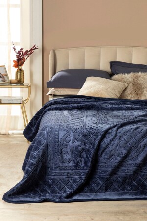 Timeless Emboss Doppeldecke 200 x 220 cm Marineblau 10033113 - English Home