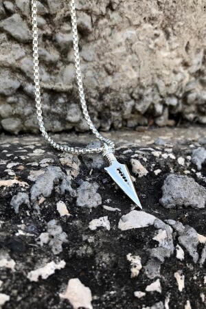 MNZ-Triagle Arrowhead قلادة الرجال السوداء - Baykuş