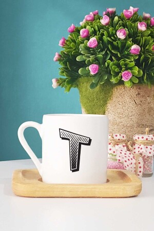Türkische Kaffeetasse mit Buchstaben-Design und Buchstabe T mit Holzsockel HDZTUK0060HT77700001 - Hedizu