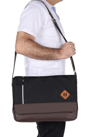 Unisex Black Messenger Bag with Laptop Compartment and Shoulder Strap STRBGPST02 - Strong Bag