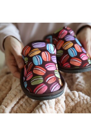 Unisex Kahverengi Macaron Desenli Yumuşak Tabanlı Ev Terlik - Chochili