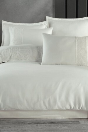 Valinor Ecru Double 100% Cotton Satin Duvet Cover Set NGO-55388 - Clasy