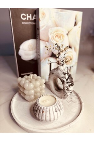 Vase and candle holder black and white detailed set - Home