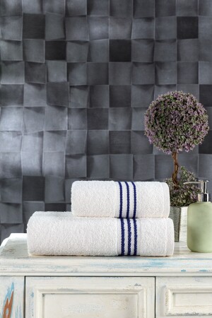 Veronica Set of 2 Bath Towels - Casnack