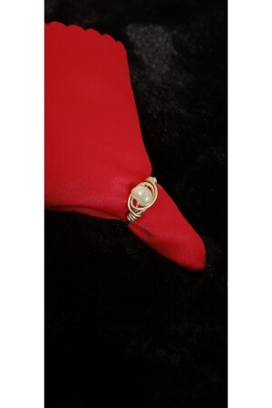Vintage Silver Wire Ring with Pearl Stone - Agafya