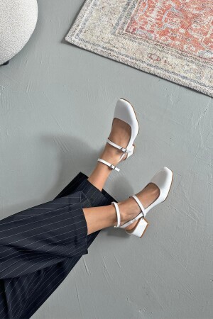 Viola Damen-Schuhe aus Lackleder mit Absatz in Weiß - Straswans