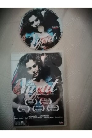 Der Körper – Ein Film von Mustafa Nuri – Hatice Aslan / Hakan Kurtaş DVD-Film – 104 Minuten Extras 17882441 - Plakperest