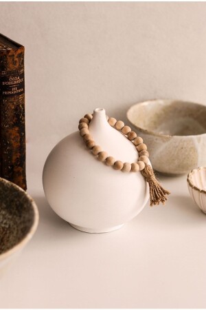 Weiße Betonvase mit Zubehör (Quastenperle im Lieferumfang enthalten) - Lalezen Home