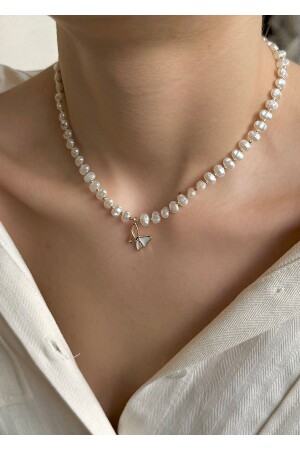 White butterfly enameled women's pearl necklace - Takıtarzım