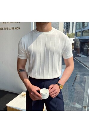 White Men's Round Collar Knitted T-shirt - Cool Tarz