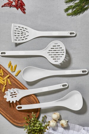 White Teflon 5-Piece Scoop Set; - Selenica