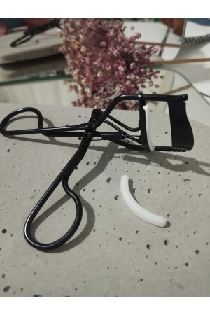 WIMPERNLOCKENSCHERE SCHWARZ (mit Ersatzschwamm) - Eyelash