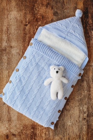 [Wir schreiben den Namen, den Sie möchten, mit Stickerei] Baby-Wickeltuch, blau, geflochtenes Plüsch-Wickeltuch für Neugeborene - Genel Markalar