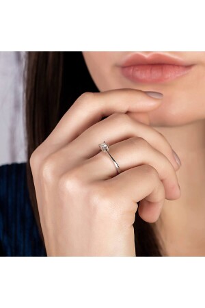 Women's Diamond Solitaire Ring - Altınbaş