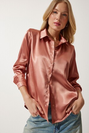 Women's Dusty Rose Lightly Draped Satin Surface Shirt DD00990 - Happiness İstanbul