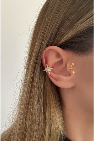 Women's Gold Color Cartilage Earring with North Star Detail - Okkostore