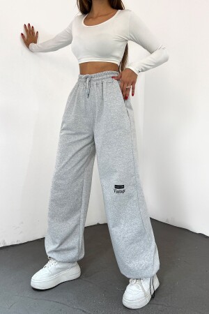 Women's Gray Two Thread Elastic Waist Loose Wide Leg Sweatpants - Sun Victoria