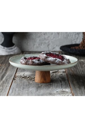 Wooden Leg Cream Porcelain Serving Plate Home Kitchen Decoration Tableware Presentation Porcelain Plate (25CM) LCA67489 - ALM HOME