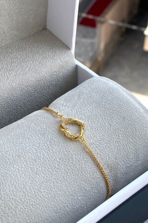 Zircon Stone Heart Detail Women's Bracelet - Lowen Aksesuar